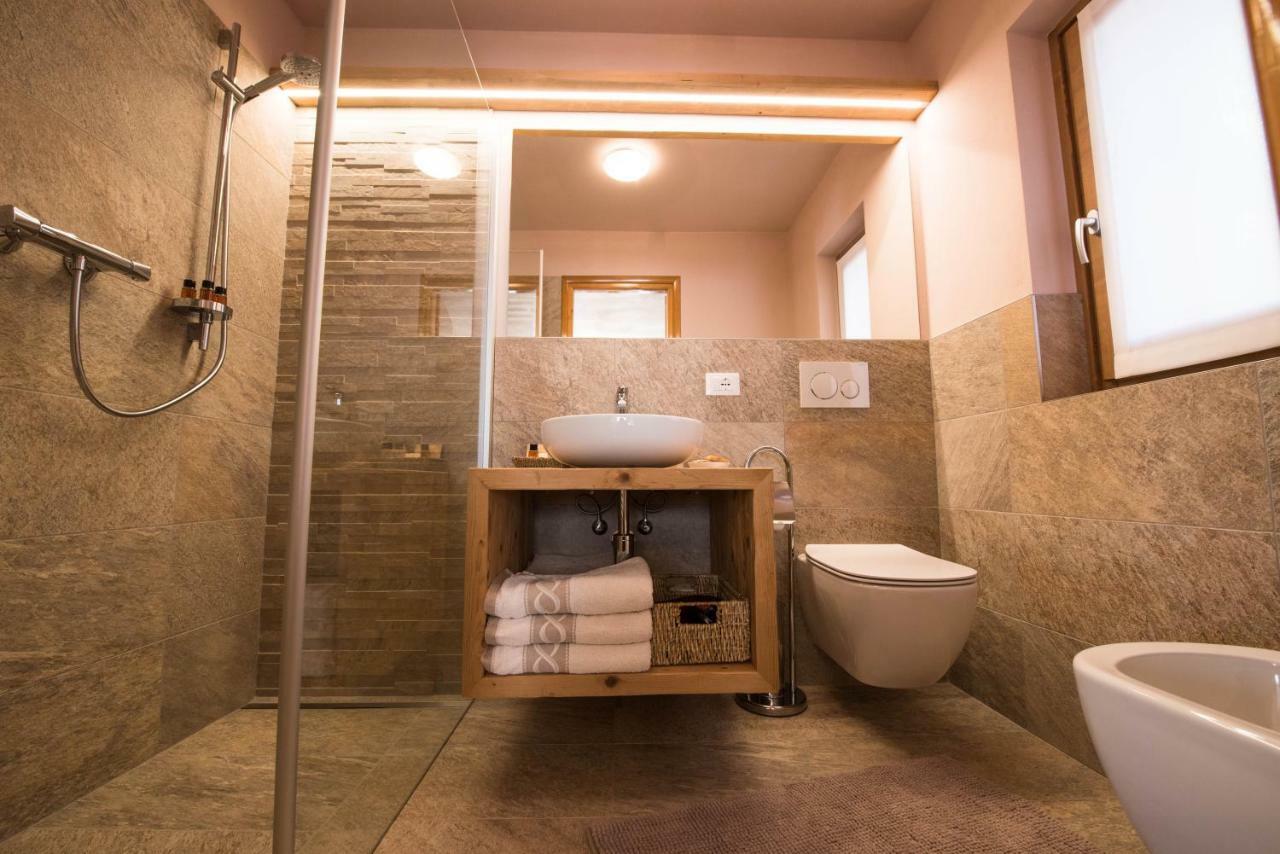 Casa Al Rin Appartement Isolaccia Buitenkant foto